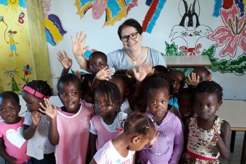 Benedetta a Paderno la nuova croce destinata alle missioni