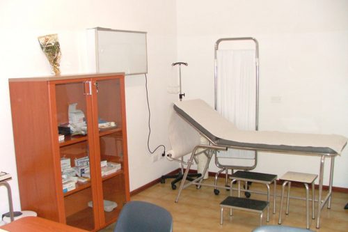 Paziente mette «like» a link “no-Vax”: il medico rifiuta di assisterlo