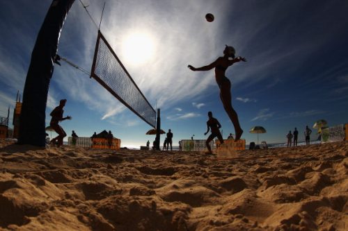 22 Settembre | La solidarietà di Ambra arriva all’Arena Beach Village