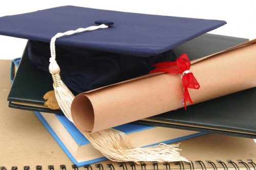 Borse di studio e assegni agli studenti meritevoli di Paderno