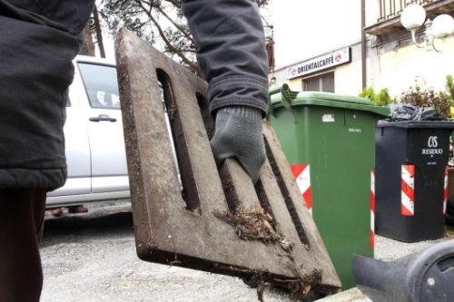 Scacco matto per la “banda del tombino”: sono bresciani i ladri che hanno saccheggiato la Provincia