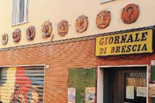 La storia di Ronco sui bassorilievi di via Piamarta