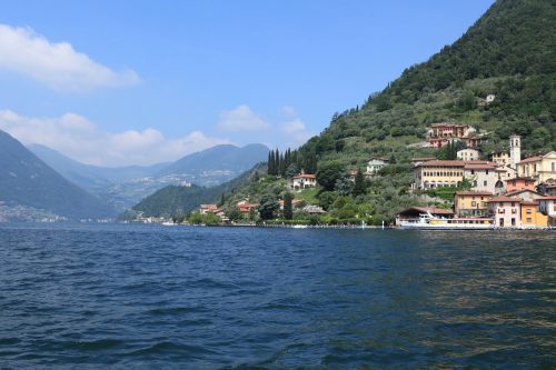 Amianto e guarnizioni in gomma trovati nel Lago d’Iseo Amianto e guarnizioni in gomma trovati nel Lago d’Iseo