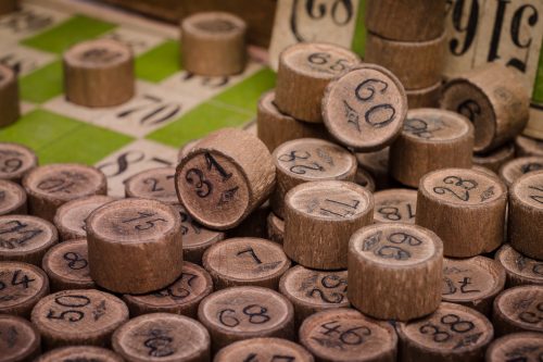Tombola! Appuntamento a palazzo Nava con i Pensionati di Gussago Tombola! Appuntamento a palazzo Nava con i Pensionati di Gussago