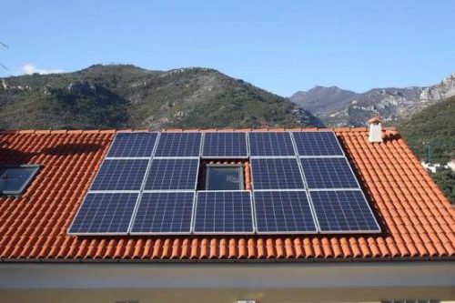 Fotovoltaico a Paderno Franciacorta: obbligo “blu” o “rosso”? Facciamo chiarezza.