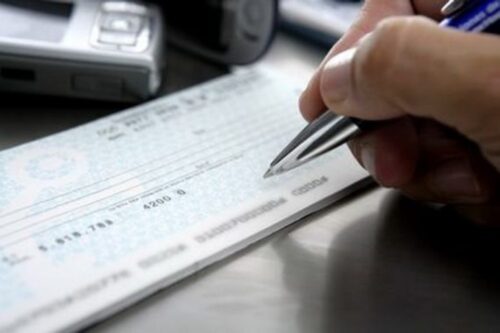 Rodengo Saiano: Tre Arresti per Clonazione di Assegni Rodengo Saiano: Tre Arresti per Clonazione di Assegni