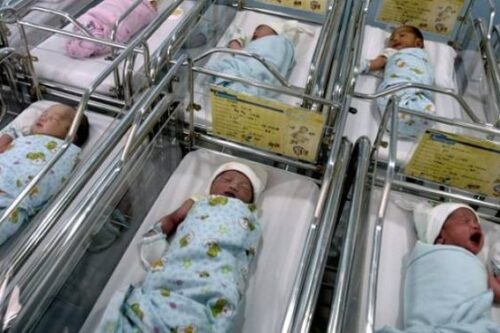 Chiusura del punto nascite di Iseo: forte dissenso da parte della società civile