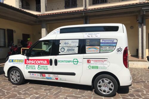 FOTONOTIZIA: Nuovo automezzo per il trasporto di persone in difficoltà FOTONOTIZIA: Nuovo automezzo per il trasporto di persone in difficoltà