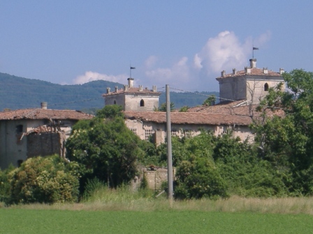 Legambiente ha pulito nei pressi di Villa Monticella e ora chiede un intervento
