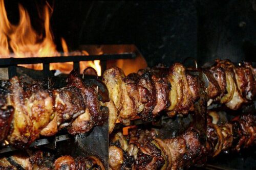 I nostri concittadini preferiscono i casoncelli allo spiedo? Il sondaggio del Punto
