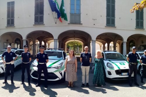 Nuova auto ibrida per la polizia di Passirano, Castegnato e Paderno