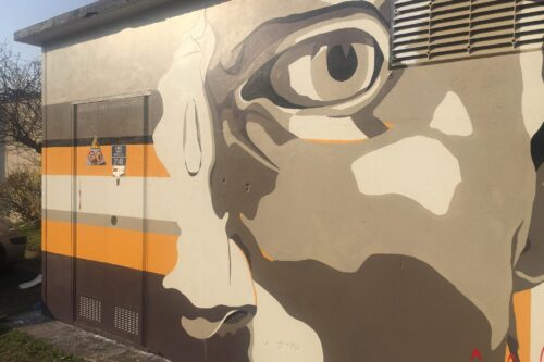 Imbrattate le cabine elettriche a Gussago: continua la lotta al vandalismo