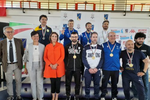 Scherma Sebino di Paderno conquista due titoli italiani ai Campionati Italiani Master di scherma Scherma Sebino di Paderno conquista due titoli italiani ai Campionati Italiani Master di scherma