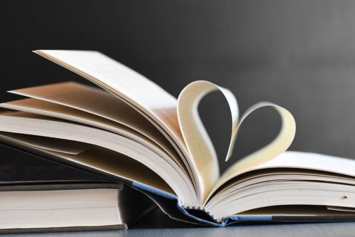 I libri che ci illuminano in Franciacorta: un’occasione per avvicinarci agli autori
