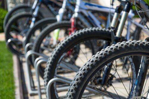 La bellezza delle sorelle: un viaggio cicloturistico per le capitali della cultura