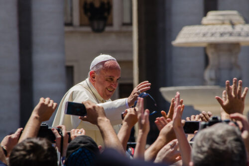 L’Avis di Paderno Franciacorta in udienza con Papa Francesco durante l’Angelus dell’Epifania