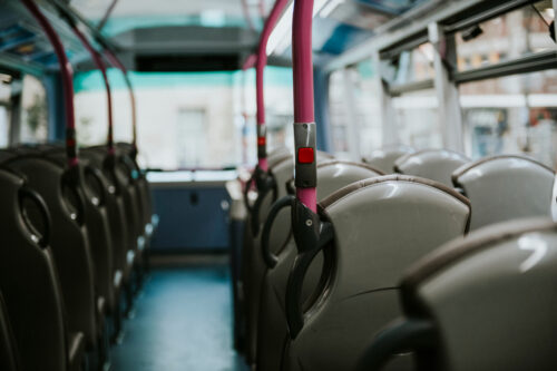 Aggressione a un autista di Autobus a Gussago: anziano di 78 Anni colpisce il Conducente