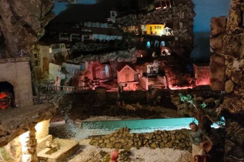 Magico evento natalizio: il Presepio degli Specchi a Ronco Magico evento natalizio: il Presepio degli Specchi a Ronco